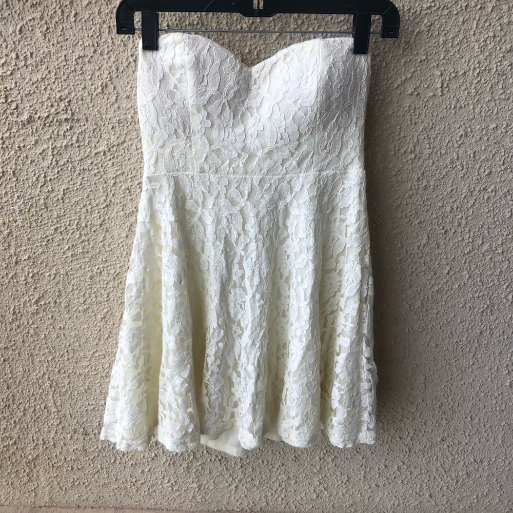 Creme Color Lace Strapless Dress